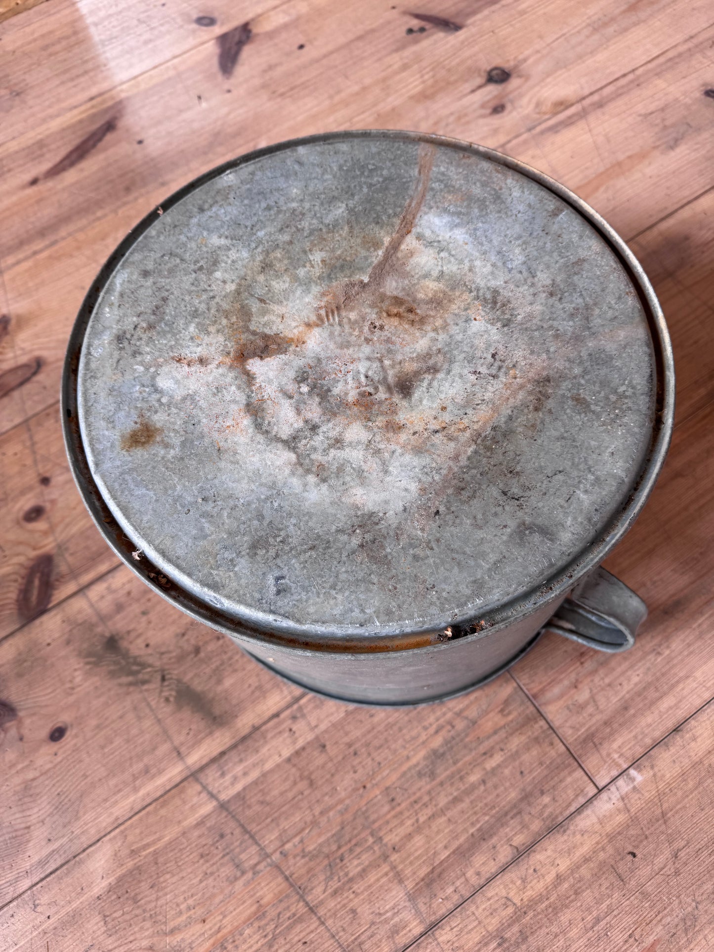Vessel/tin pot 19 l